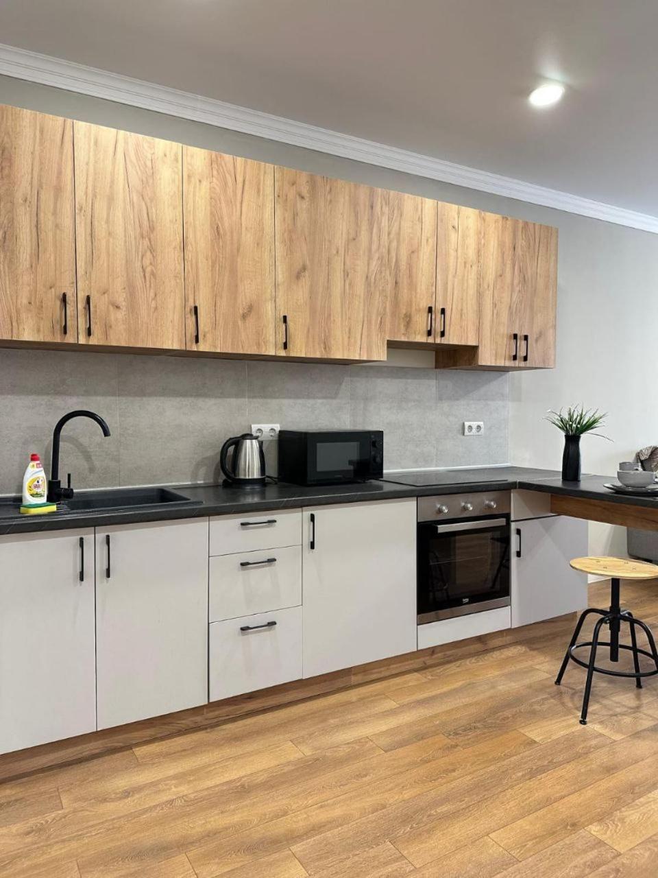 Жилой Комплекс Молодежный На Тулебаева Apartment Almatî Exterior foto